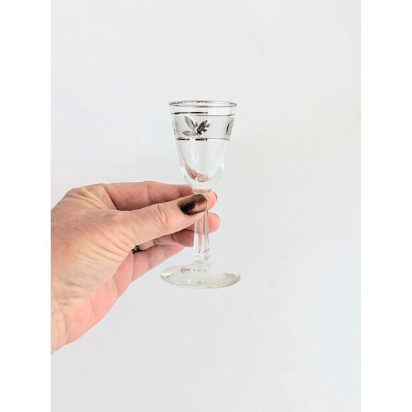 Set of 5 Vintage Libbey Silver Leaf Cordial Glasses 1960s Aperitif MCM Barware - Picture 5 of 10